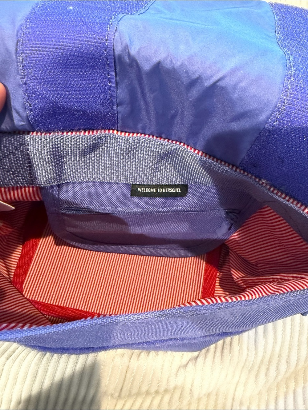 Herschel Supply Company Lavender Crossbody Bag - Picture 5 of 6
